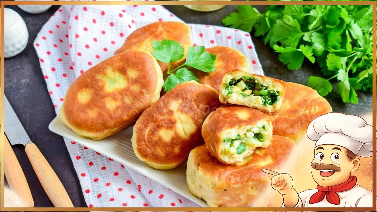 Жареные пирожки с луком и яйцом
