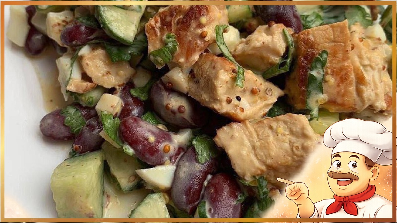 Салат с фасолью, индейкой и огурцом